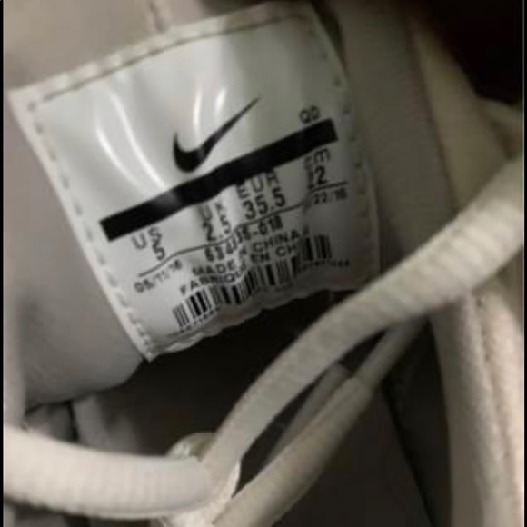 SOLD - Picture 4 of 4